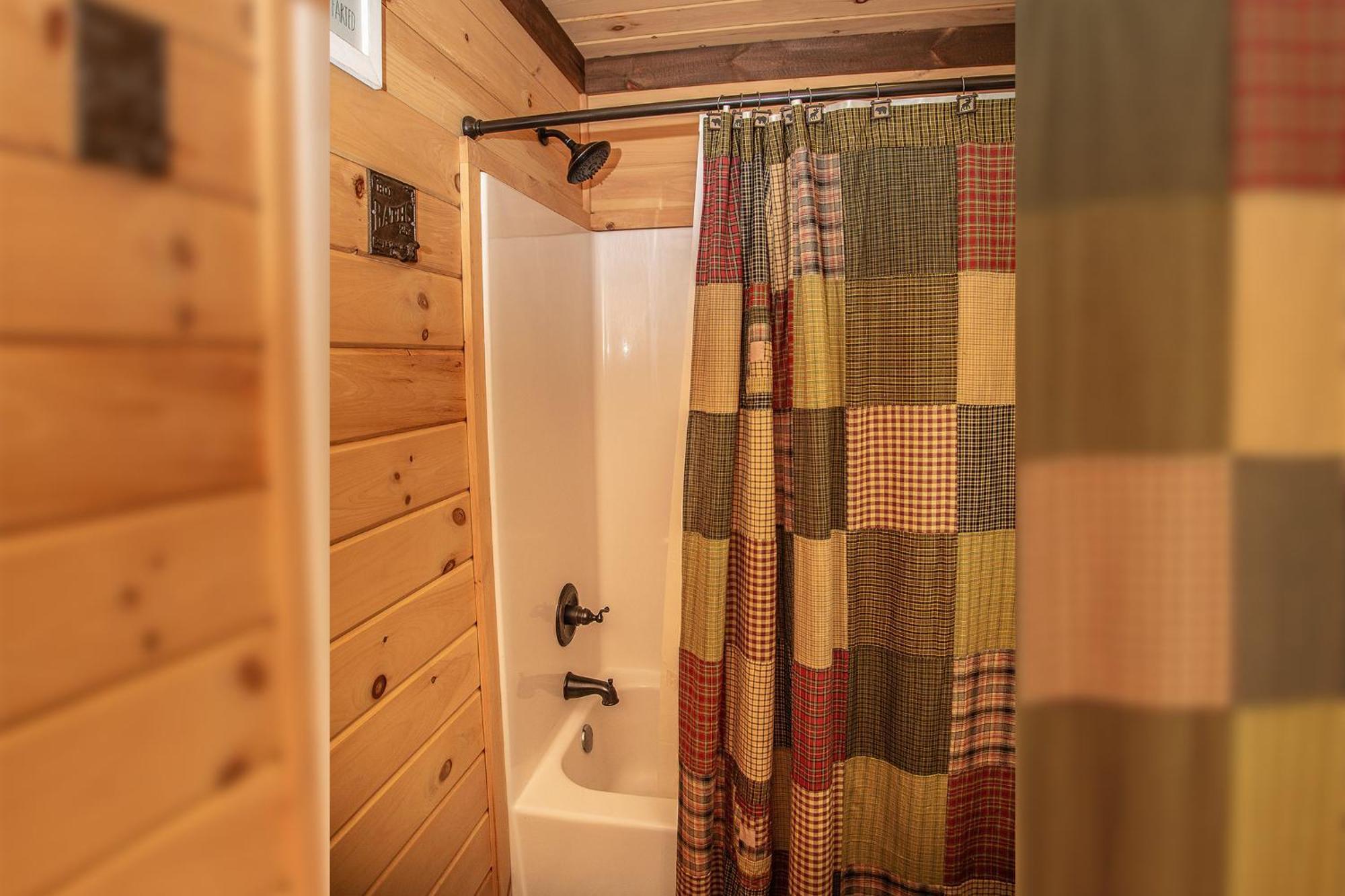 Adore The Smores Rustic Mountain Charm Outdoor Spaces And A Cozy Hot Tub Blue Ridge Exterior foto